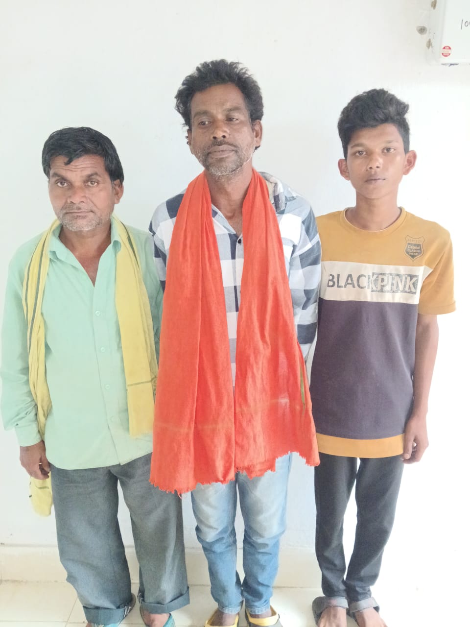 गरीबों का खाद्यान्न  चोरी के मामले मे ख़रीदादार समेत तीन आरोपी गिरफ़्तार